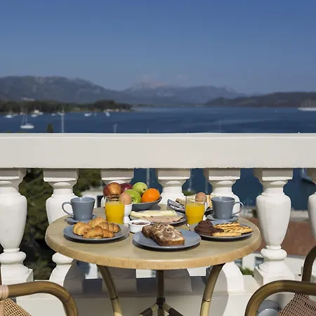 Dimitra Boutique Poros Town