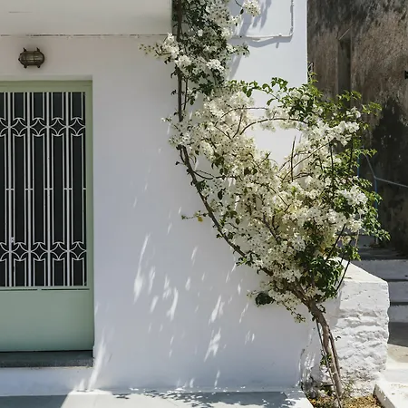 Dimitra Boutique Poros Town